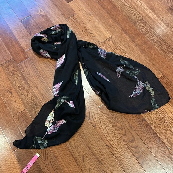 Vintage cotton scarf colourful  leaf detail - Picture 6 of 8